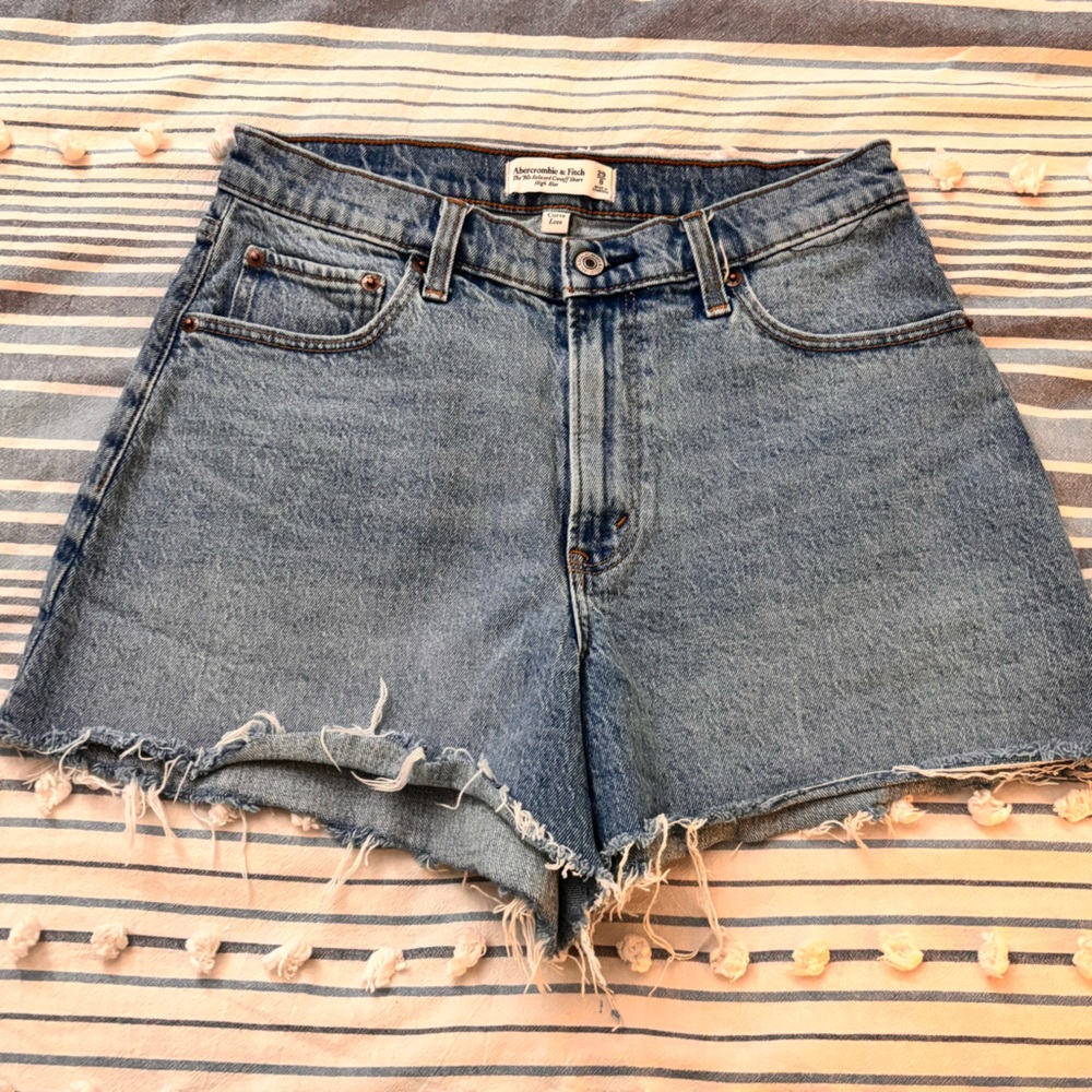 Abercrombie & Fitch Light Blue Jean Shorts - Picture 1 of 3